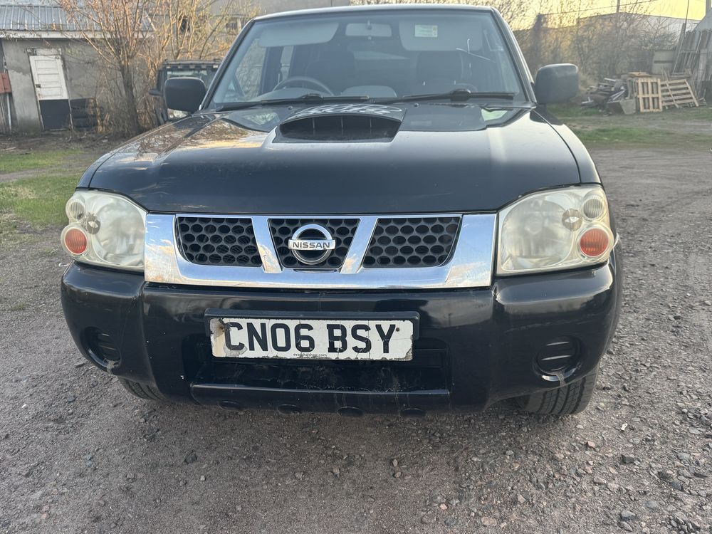Ніссан навара Navara 2.5 в Україні