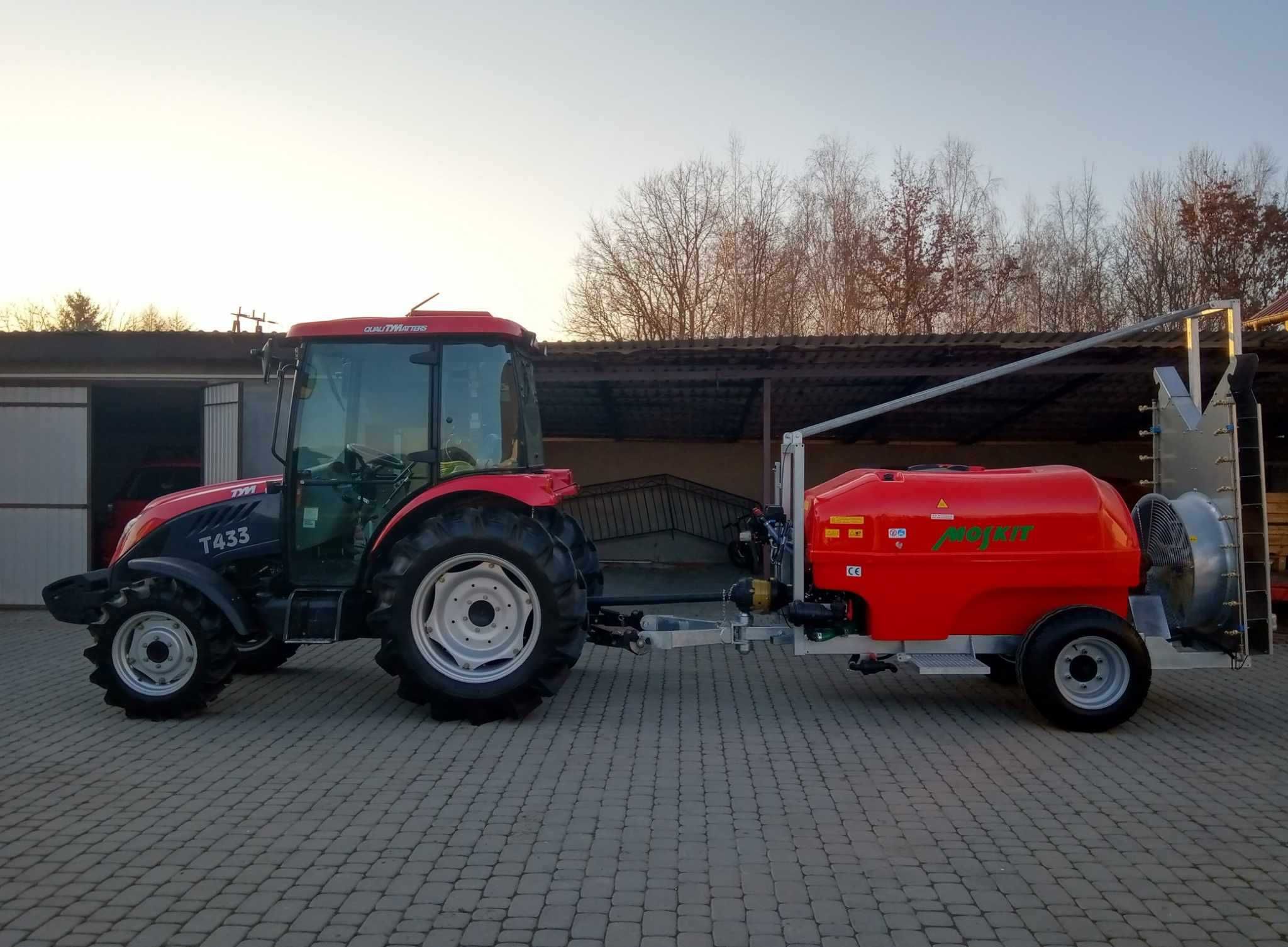 Opryskiwacz sadowniczy Moskit 1500l