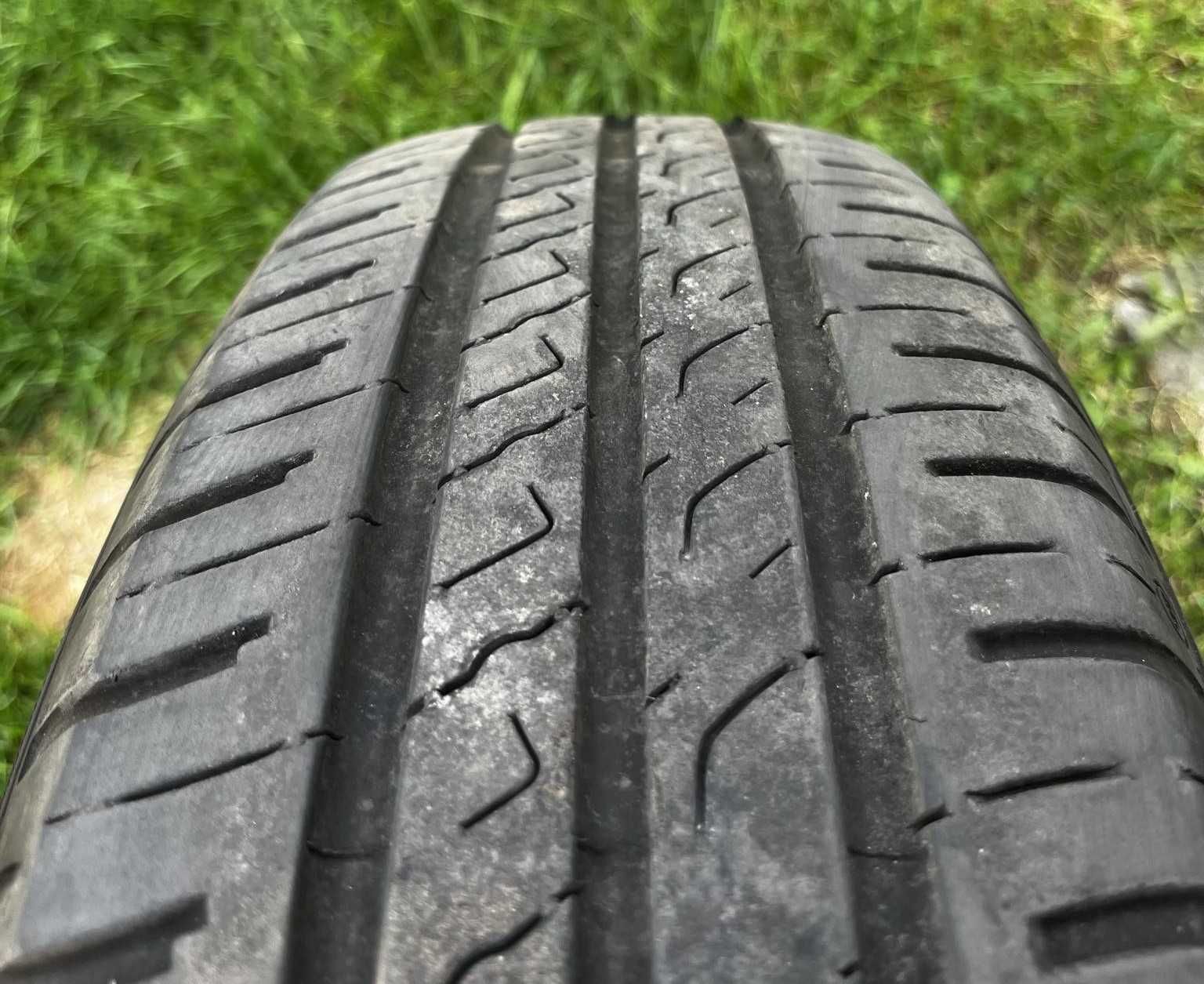 Felgi stalowe z oponami Skoda Octavia 1 - 5x100 BARUM 175/80 R14 T