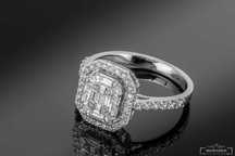 Pierścionek z diamentami Invisible Carat
