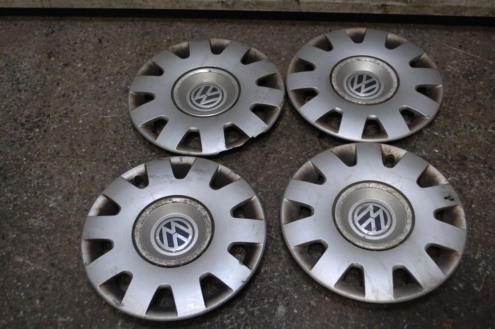 KOŁPAKI KOŁPAK R15 ORYGINAŁ 3B0601147 VW PASSAT B5 GOLF IV BORA