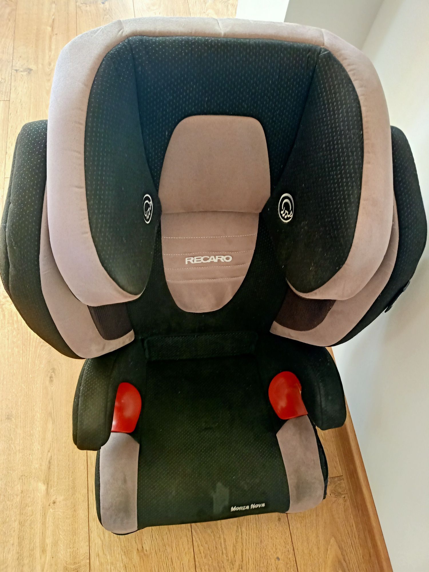 Fotelik samochodowy Recaro Monza Nova 15-36kg