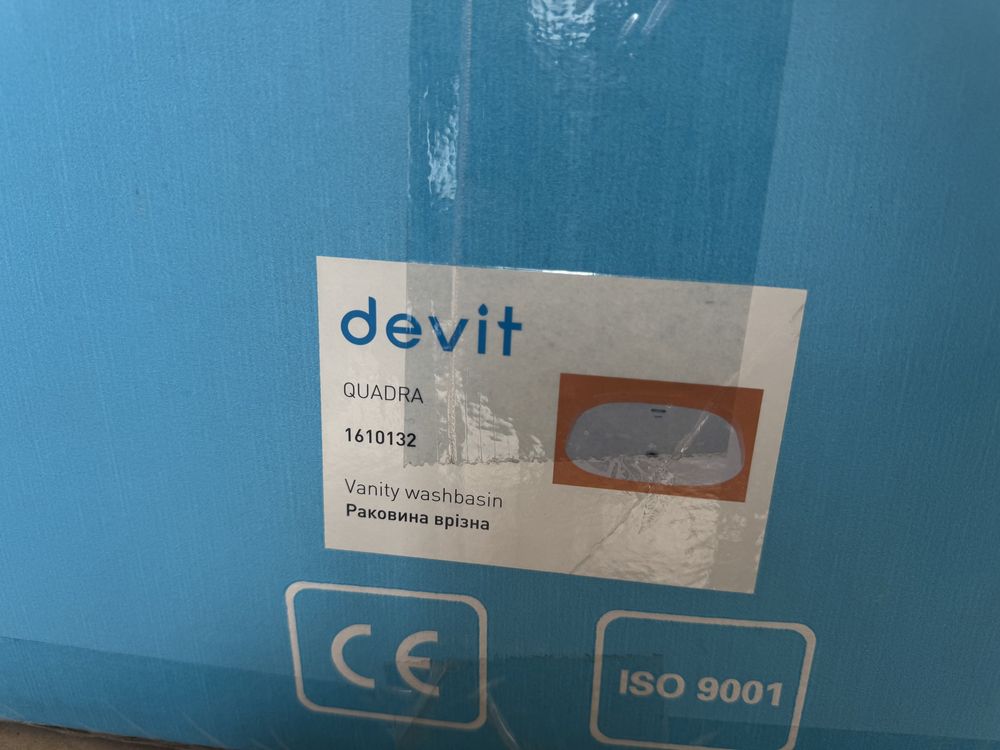 Продам новий умивальник Devit