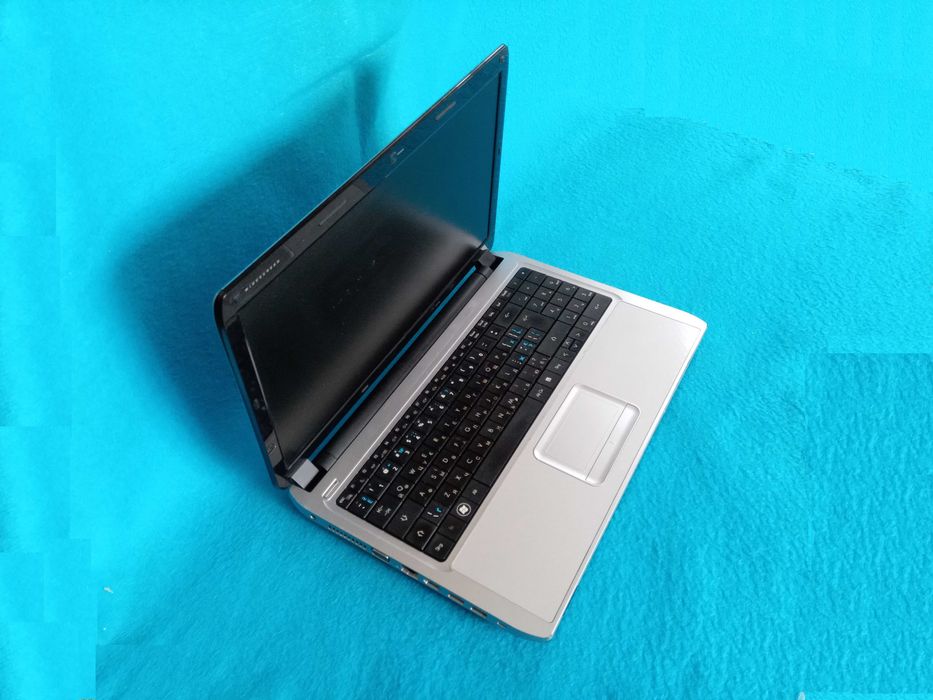 мощный стильный ноутбук полноразмерная клавиатура 4-х ядерный процесор