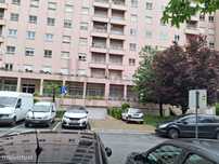 Vende-se Garagem - Braga