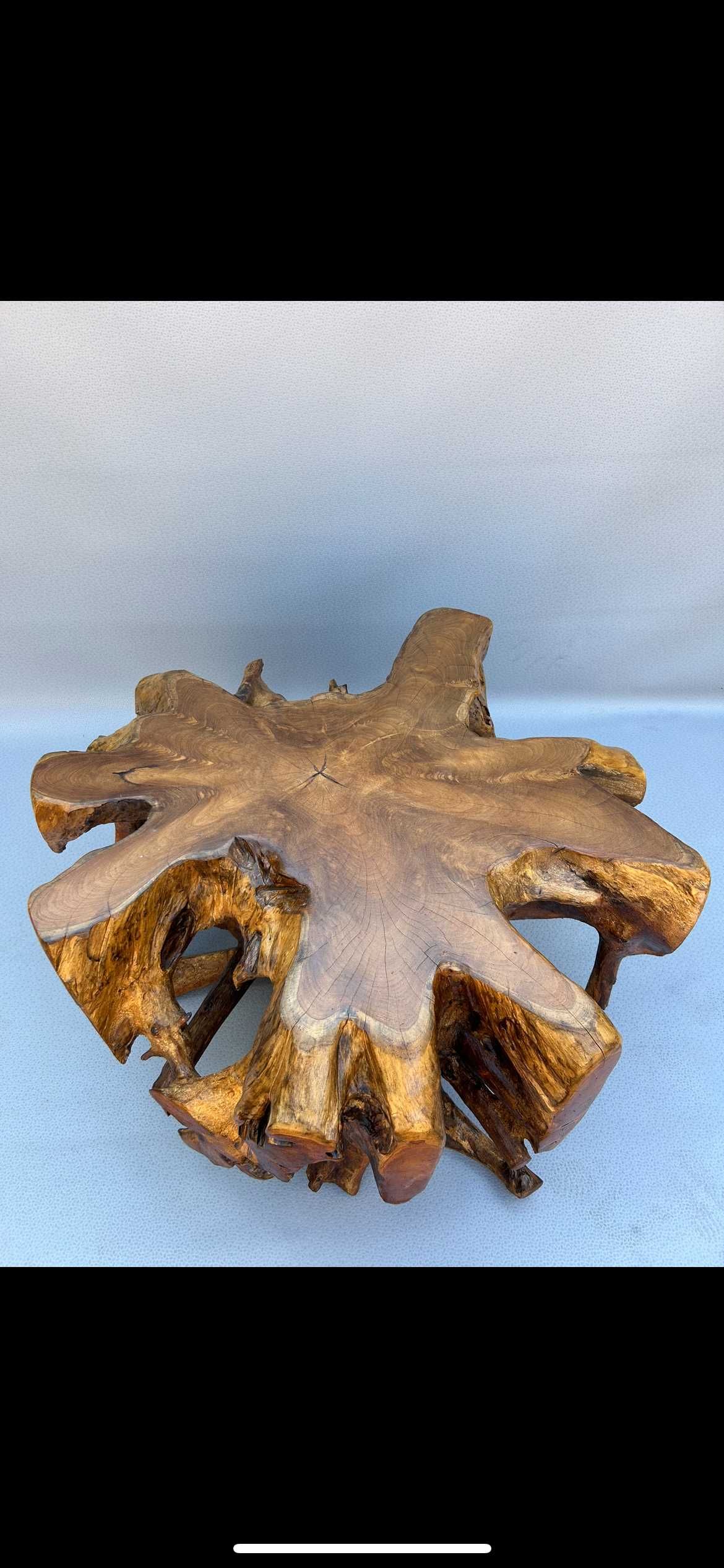 Stół z drewna teak