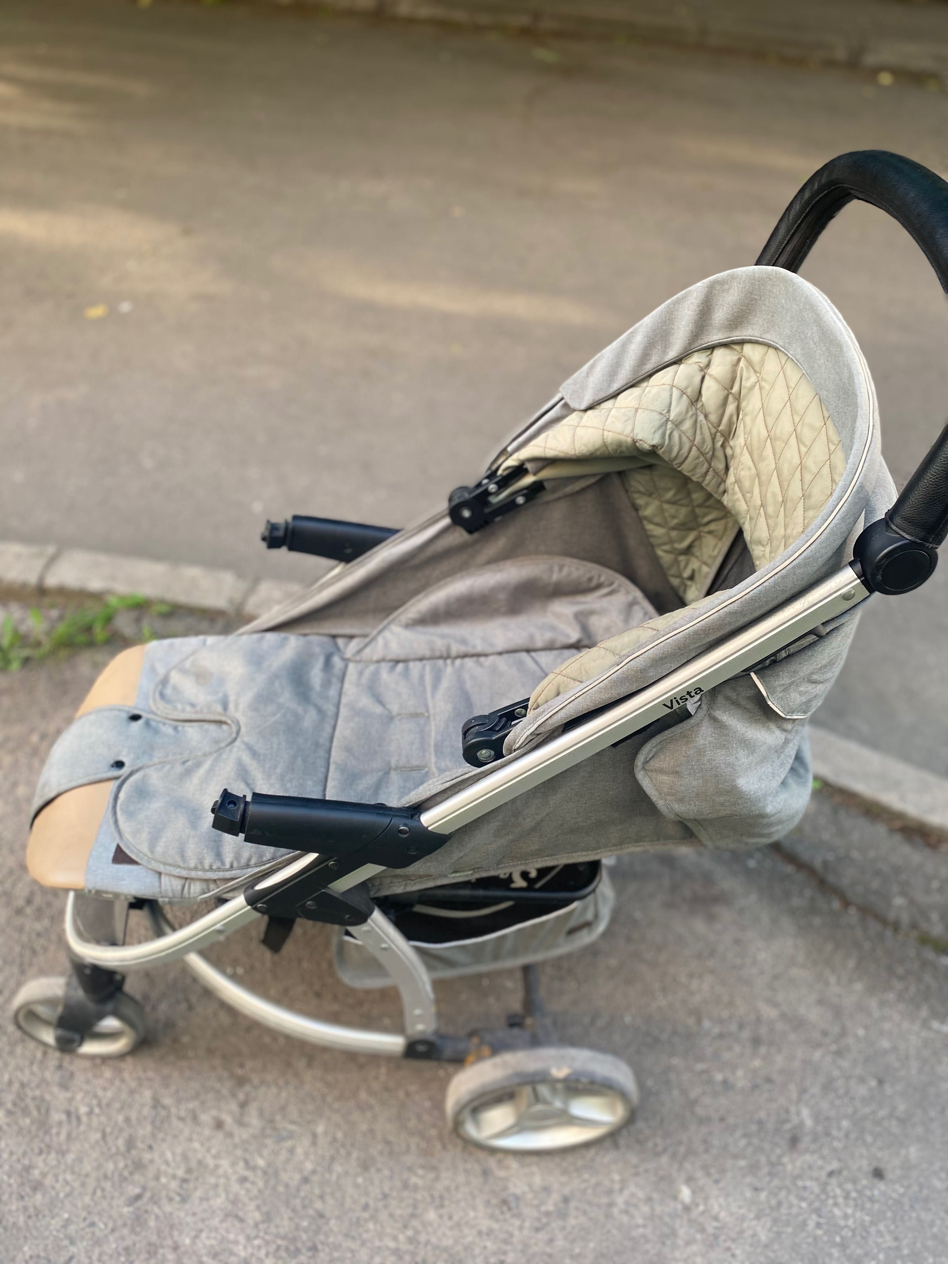 Коляска прогулянкова  Carrello Vista