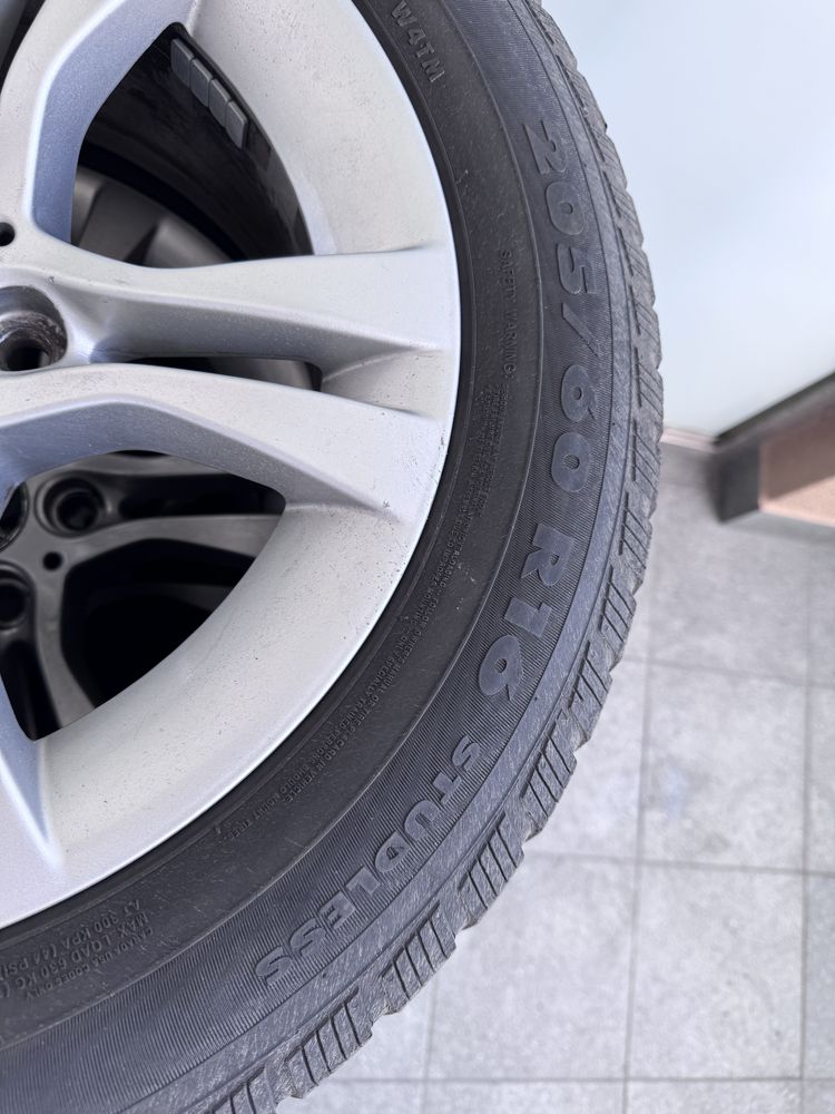 Felgi Bmw e90 16” + opony zimowe 205/60 R16