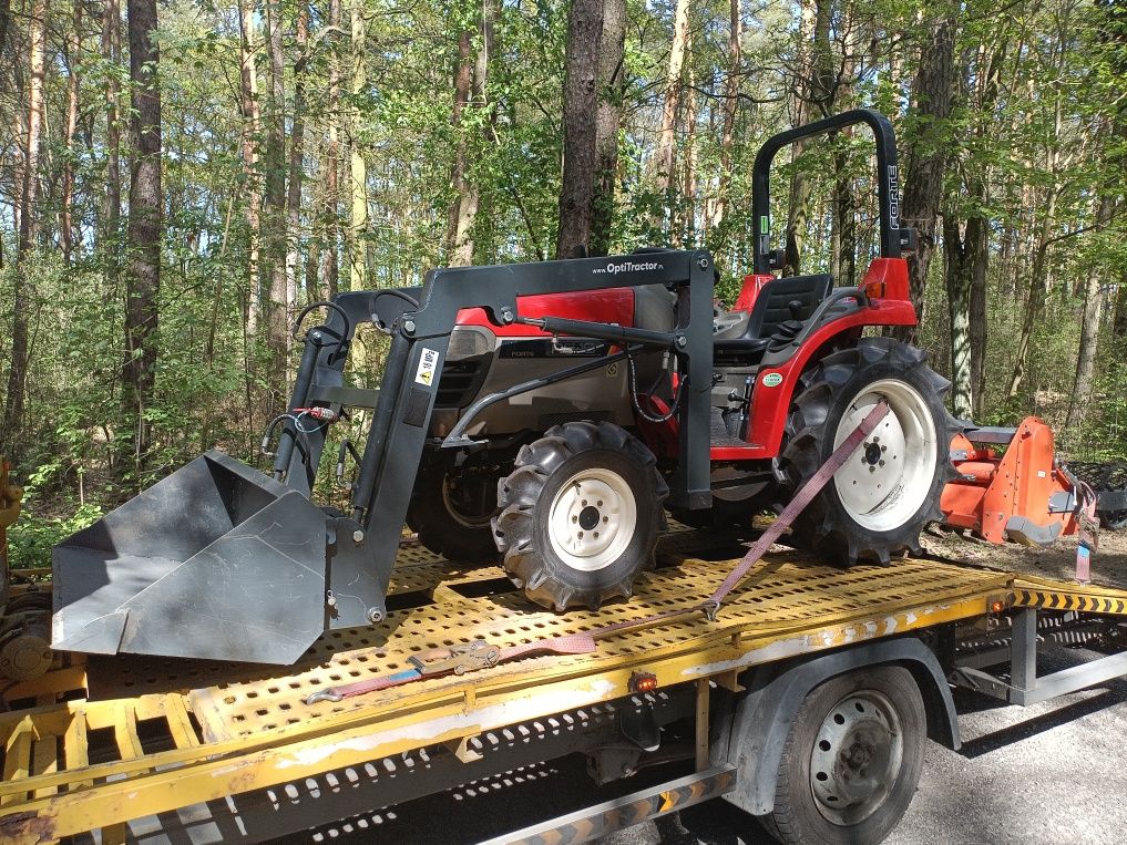Wynajem usługi mini traktor,ładowarka ,glebogryzarka