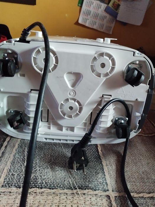 Осушитель воздуха CH-d005WD1-12LD б/у,состояние хорошее.Смотрите фотог