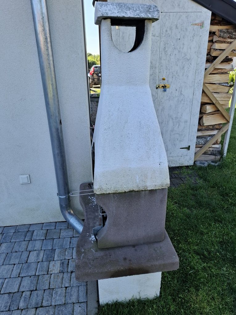 Grill ogrodowy betonowy