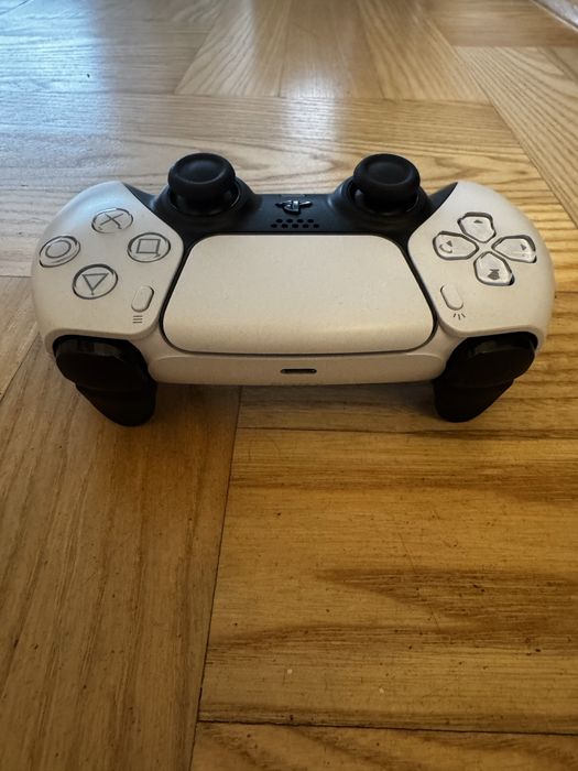 Konsola Ps5 z napędem | 1 TB | Stan idealny | z pudełkiem i wszystkim
