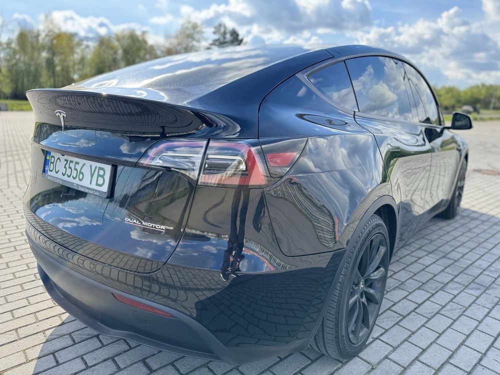 Tesla model Y Performanse 2020