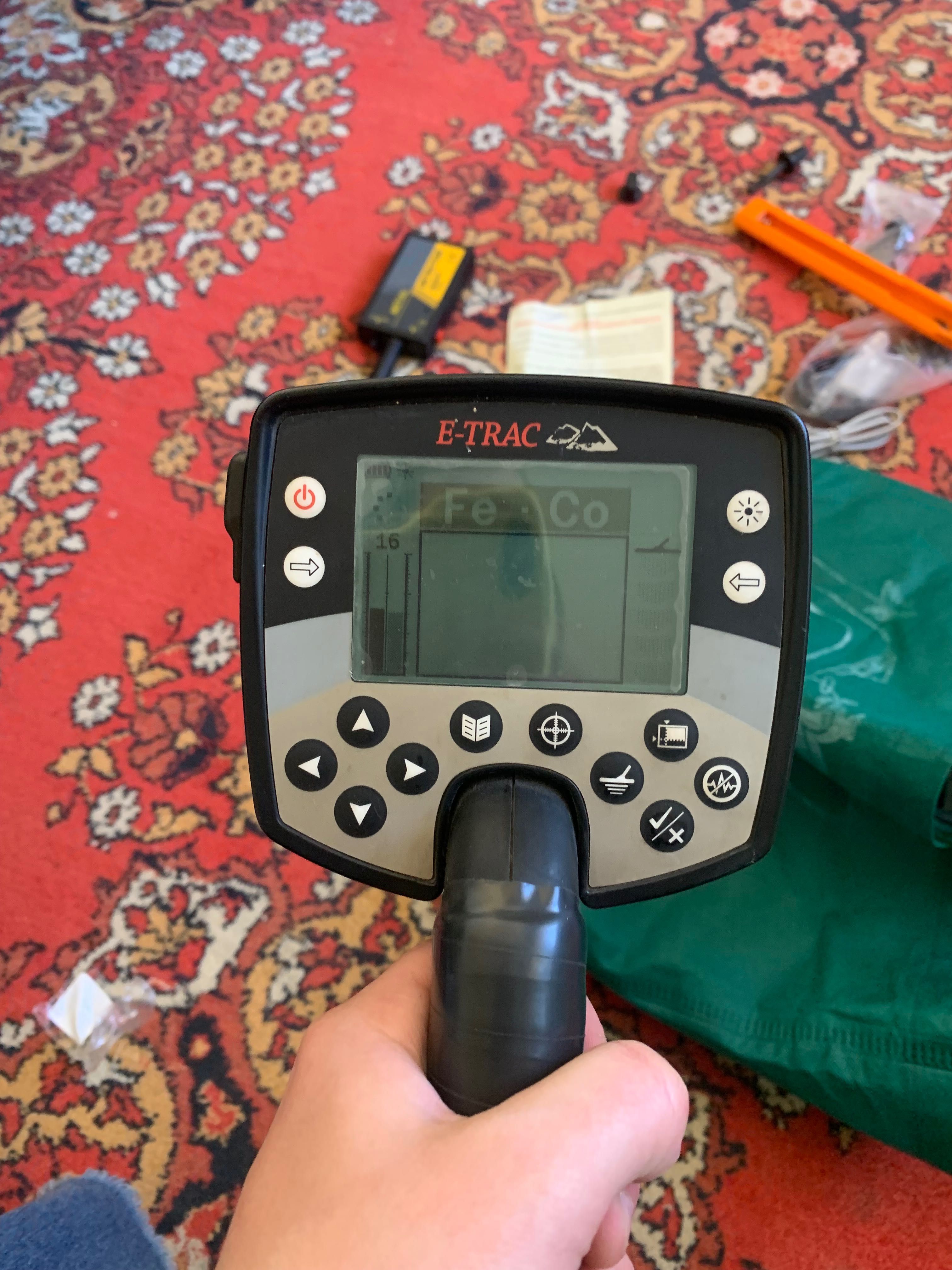 Металошукач Minelab E-TRAC