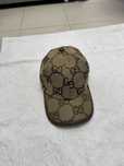 Chapeu gucci cores bege e preto