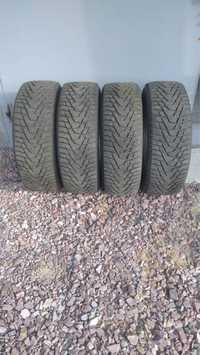 Продам зимню резину Hankook 215/60R16