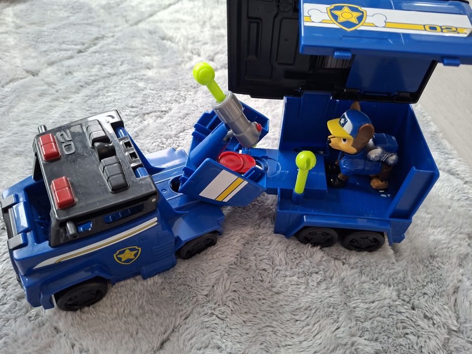 Duży pojazd Chase'a Psi patrol