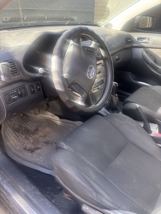 Разборка тойота авенсис T 25  2003 2.0 дизель механика