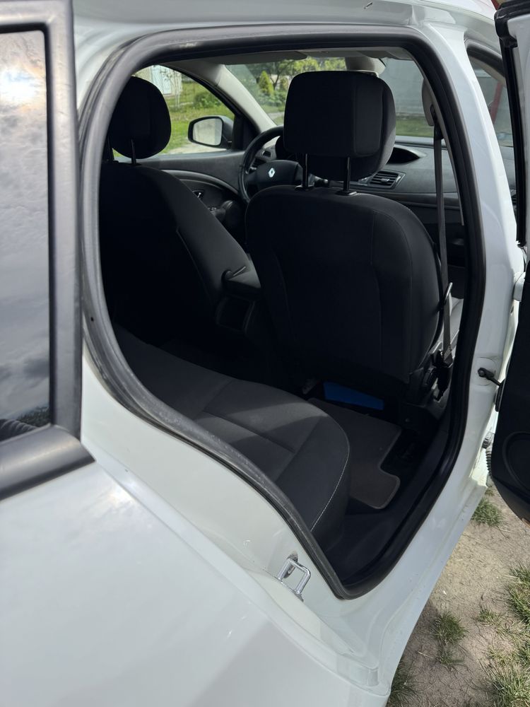 Renault Megane 3 2012 року механіка