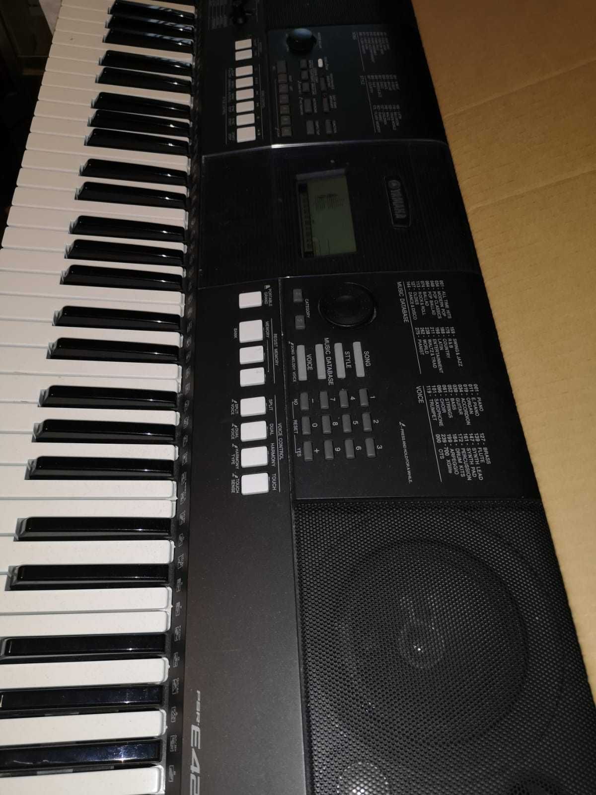 Keyboard Yamaha psr 423