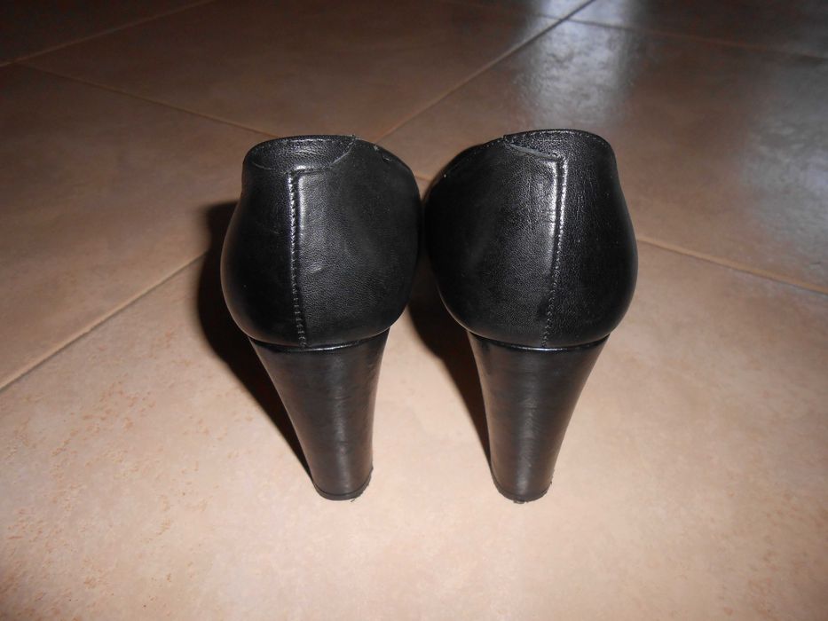 Sapatos de salto muito confortáveis - bom estado