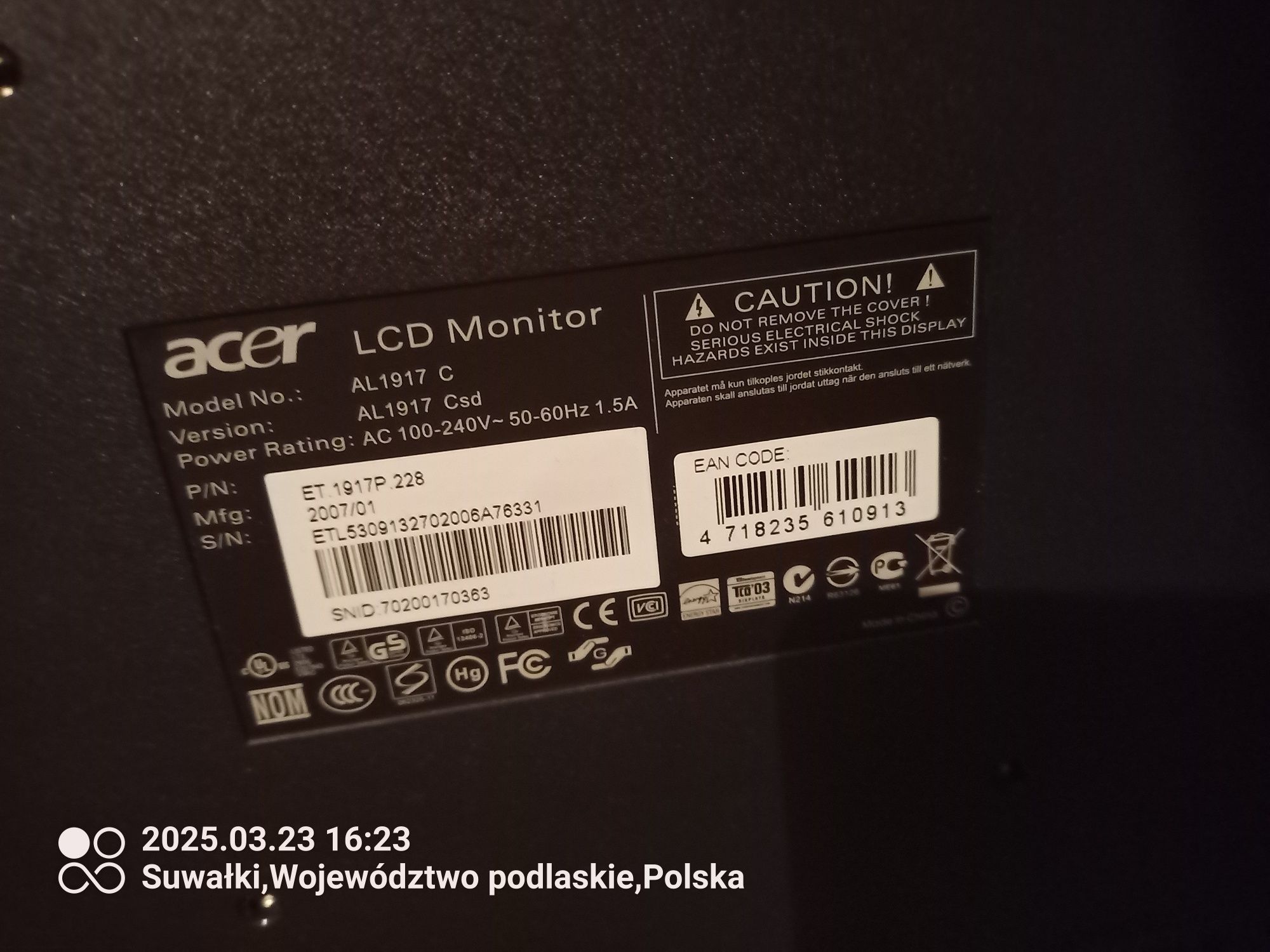 Monitor komputerowy 19