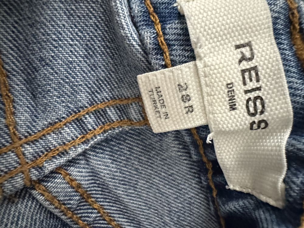 Джинси Reiss