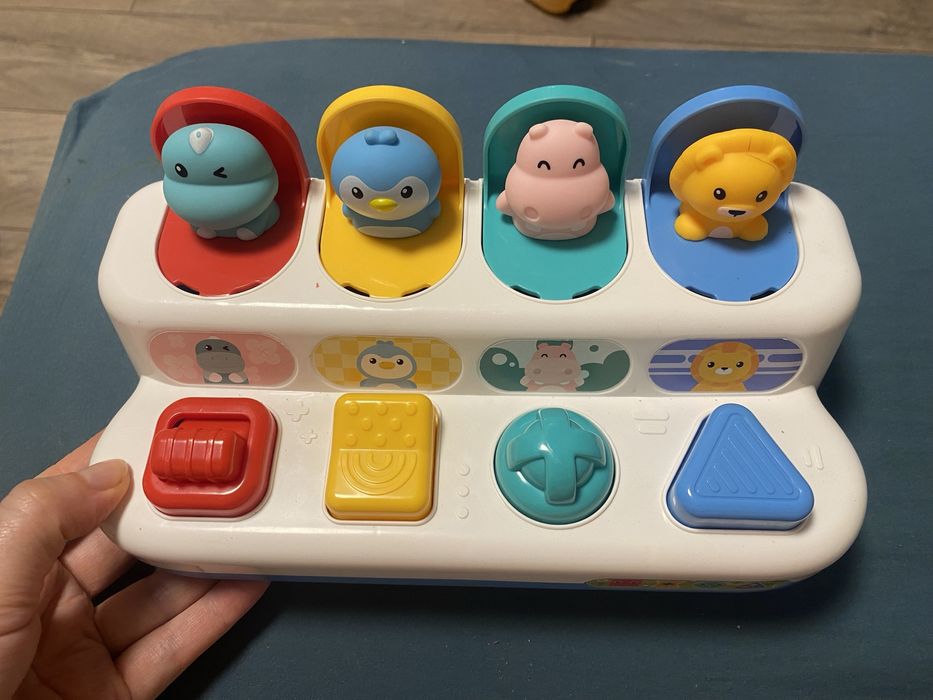 Дитяча іграшка розвиваюча