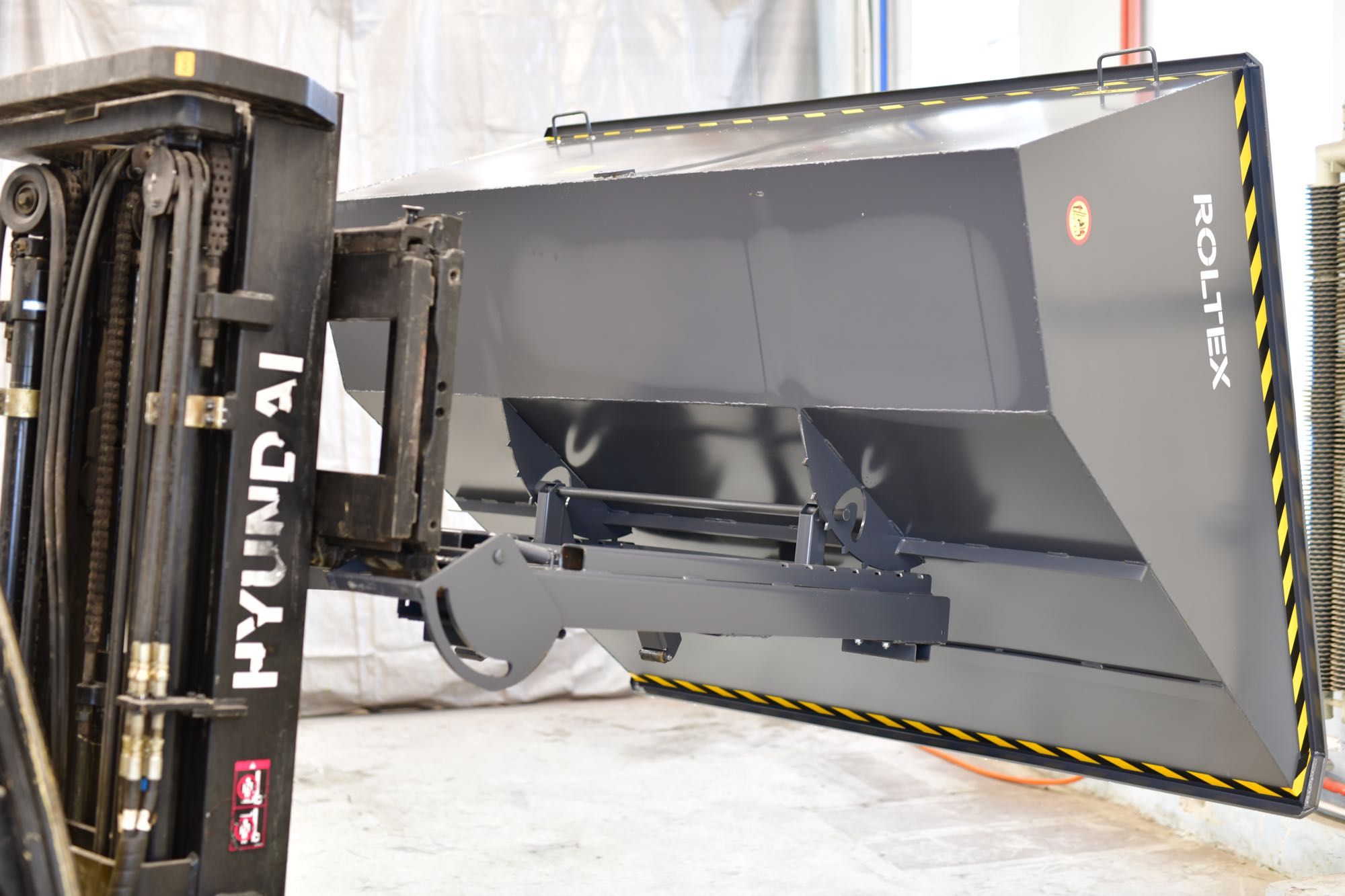Kontener samowyładowczy / Koleba / Kontener do wózka / Kontener 2200L
