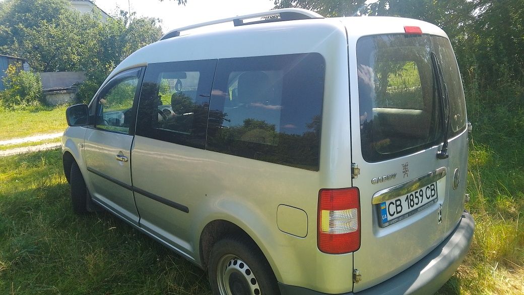 Продам VW Caddy 2006