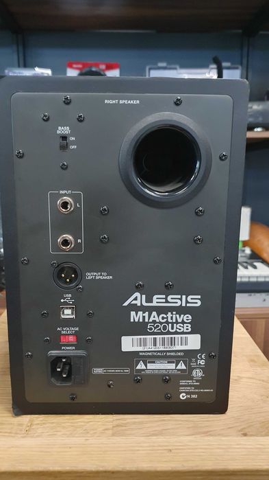 Alesis M1 Active 520 USB (Пара) Студийные мониторы