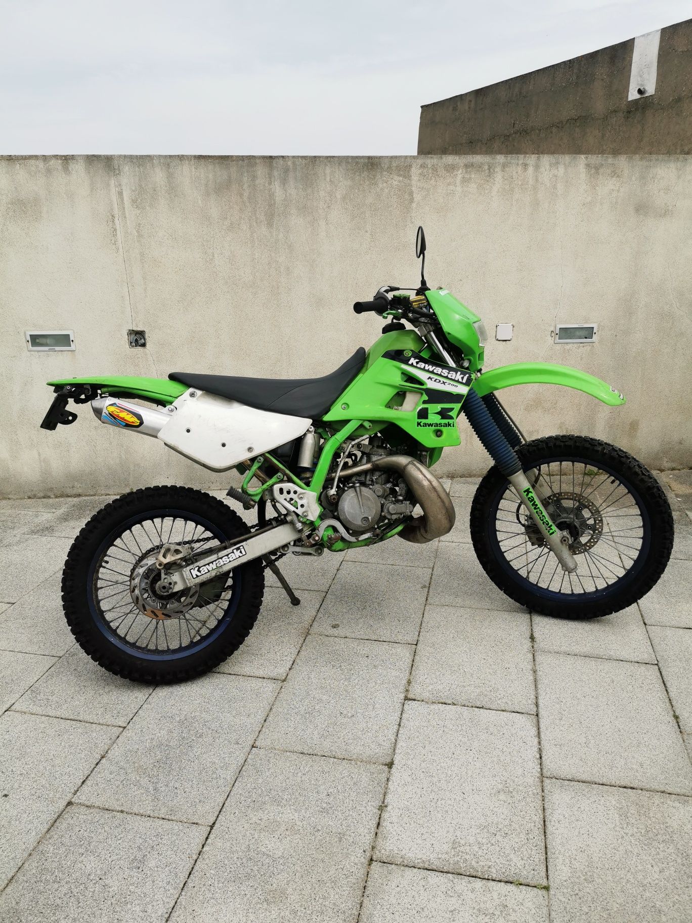 Kawasaki Kdx 200 de 2001 matriculada