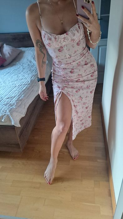 Sukienka różowa kwiaty midi dopasowana gorset 36 S