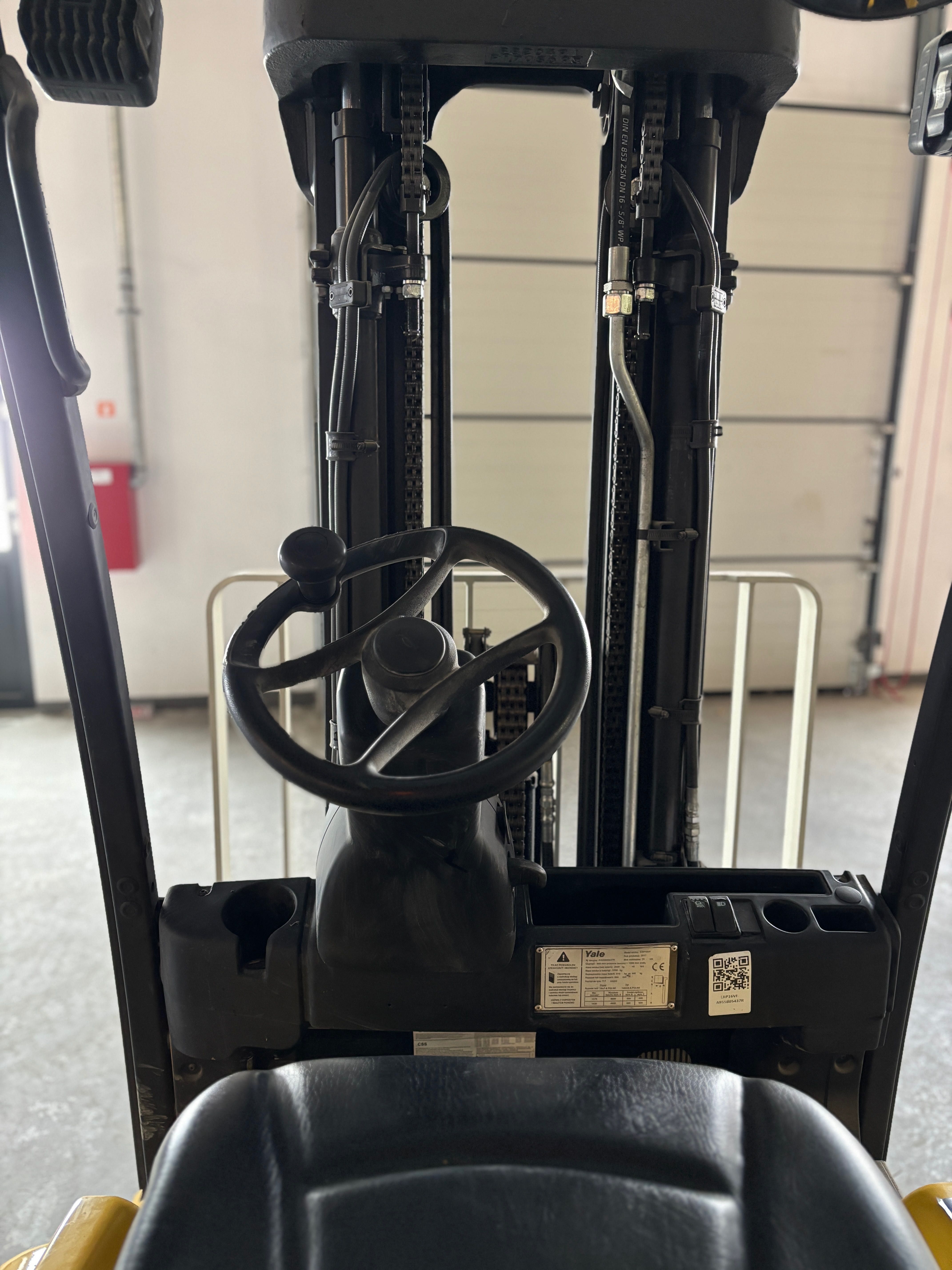 Yale ERP20 VF elektryczny wózek widłowy, Triplex, Bardzo dobry stan