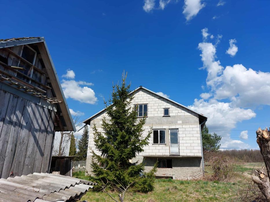 Dom z potencjałem niedaleko Buska-Zdroju