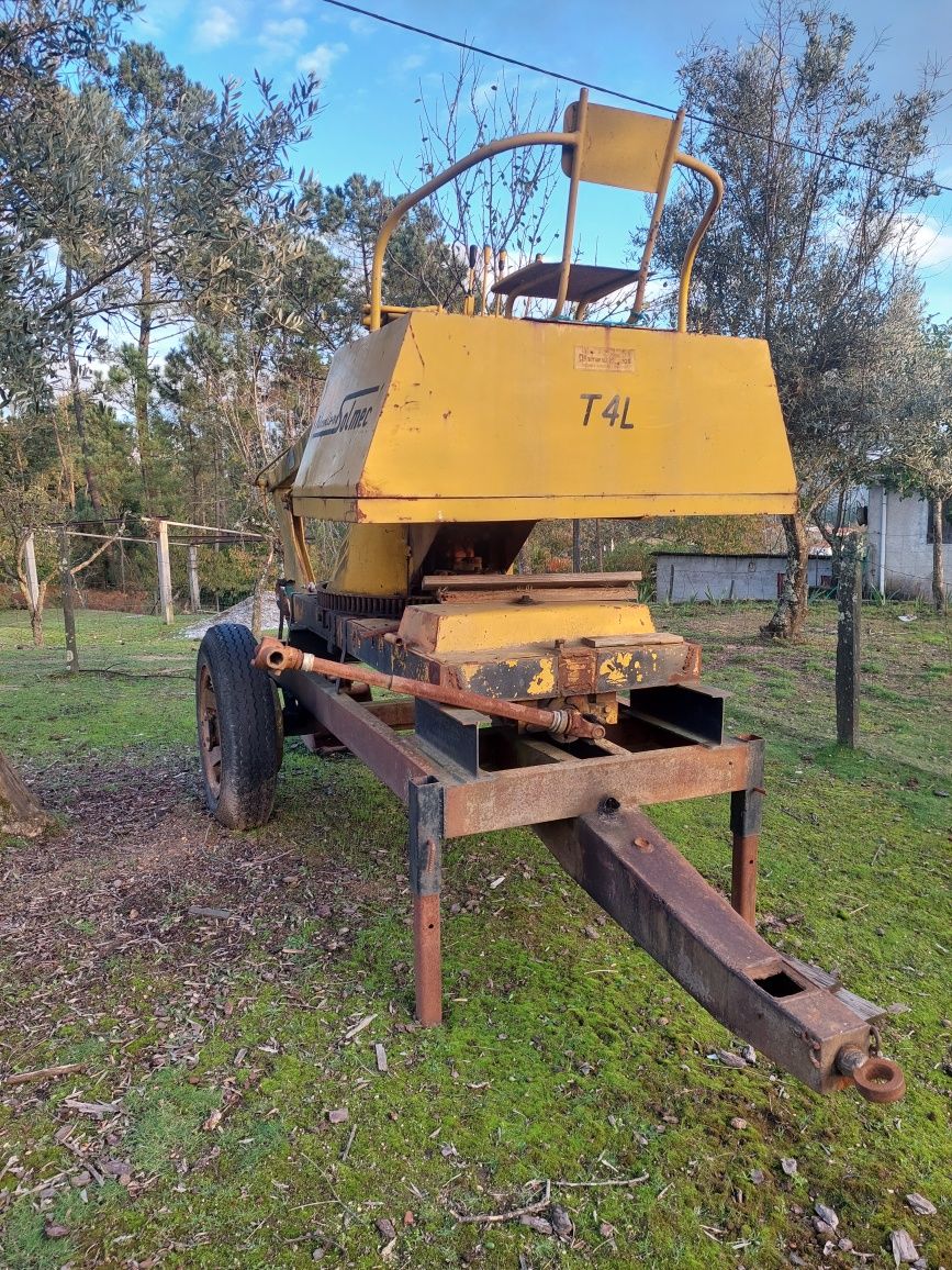 Alfaia para trator