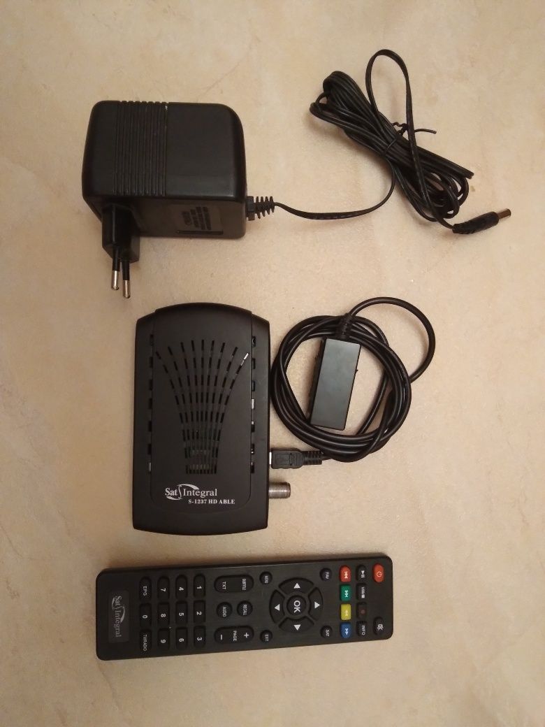 Спутниковый тюнер с IPTV