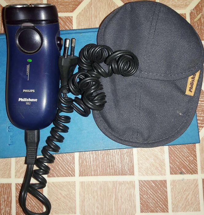 Бритва Филиппс .