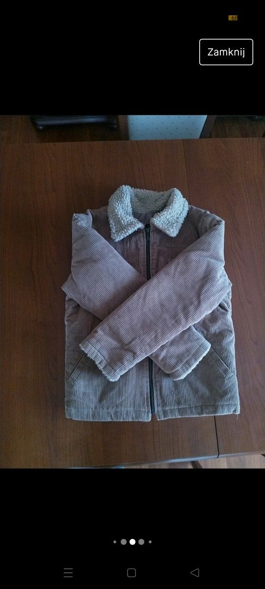 modna kurtka sztruksowa z futerkiem vintage