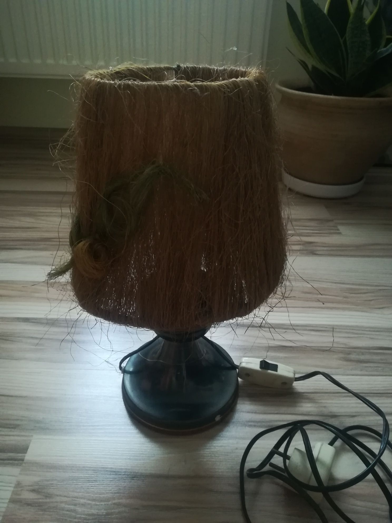 Lampka nocna z czasów PRL :) unikatowa, sprawna, lekka.