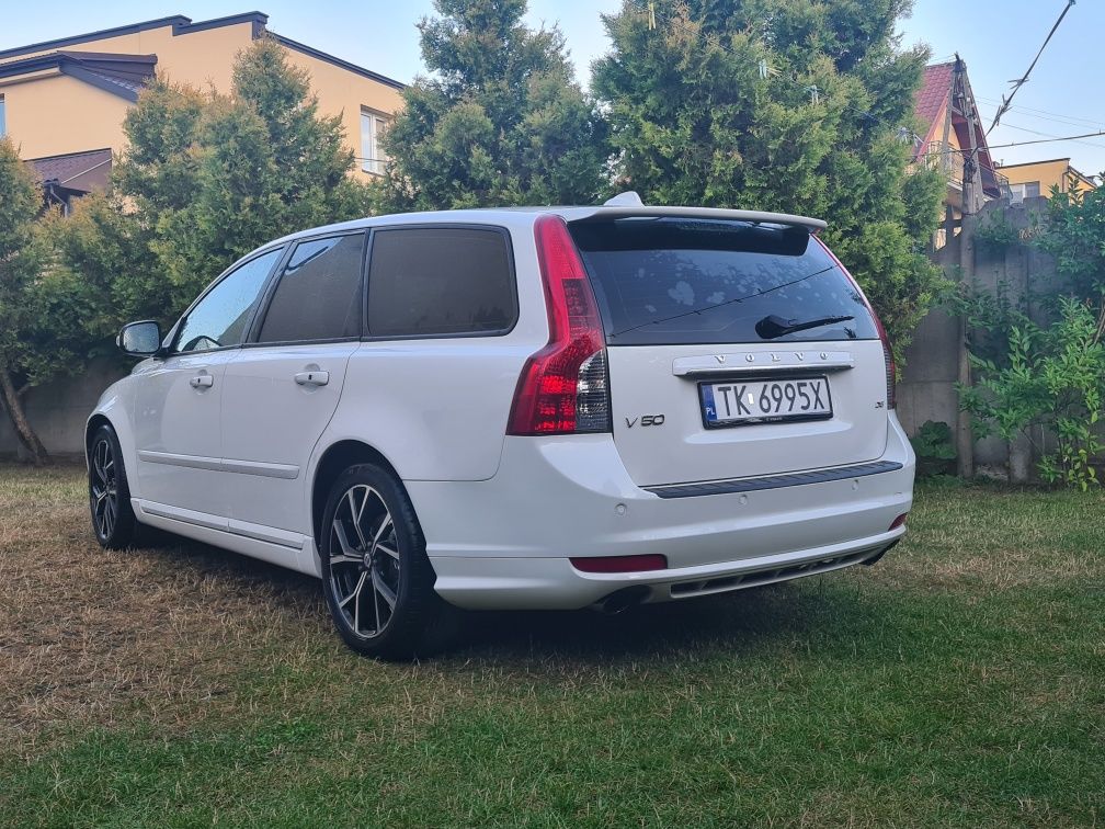 Volvo V50 2.4 D5