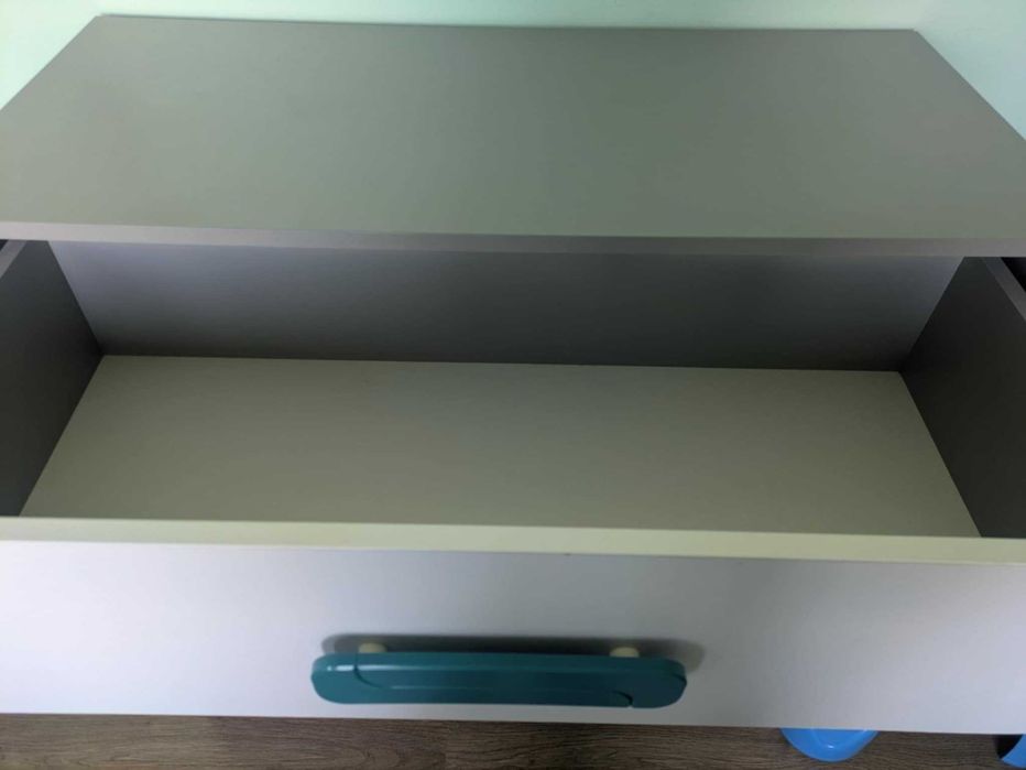 Szafa i komoda do pokoju dzieciecego