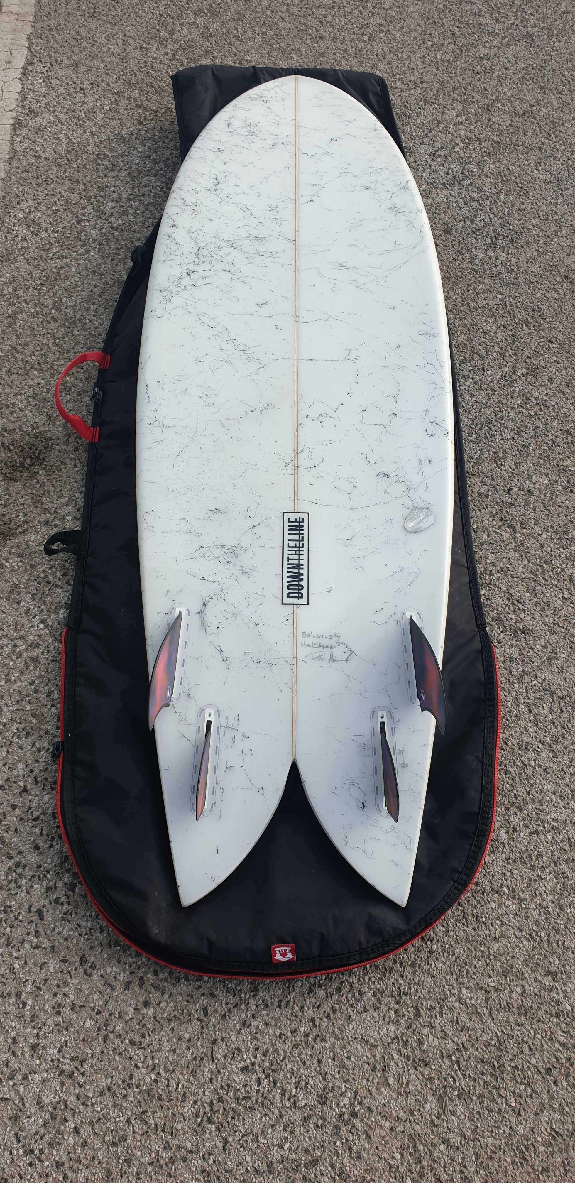 Prancha de surf fish 5.6 40l. €200/quilhas quad rob machado €125