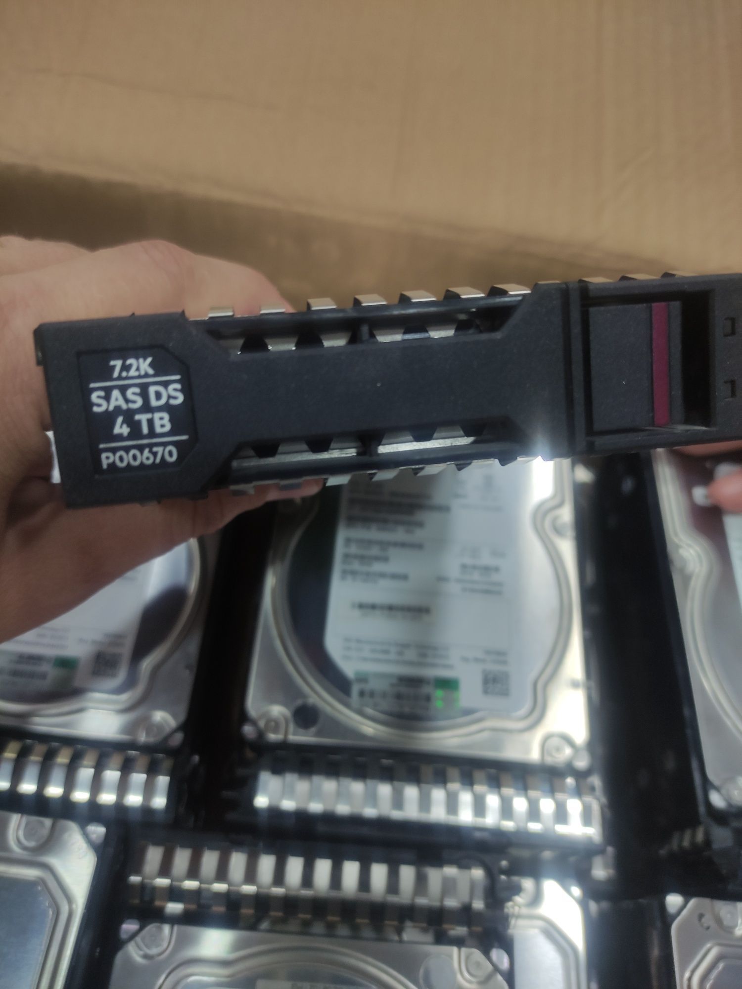 Disco Rígido p/ Servidor HP SAS 4TB 3.5 com caddy