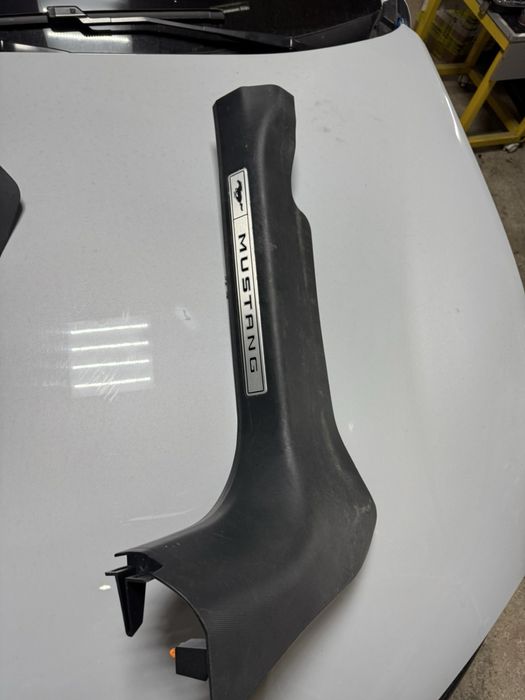 Накладки на пороги для Ford mustang Mach - E