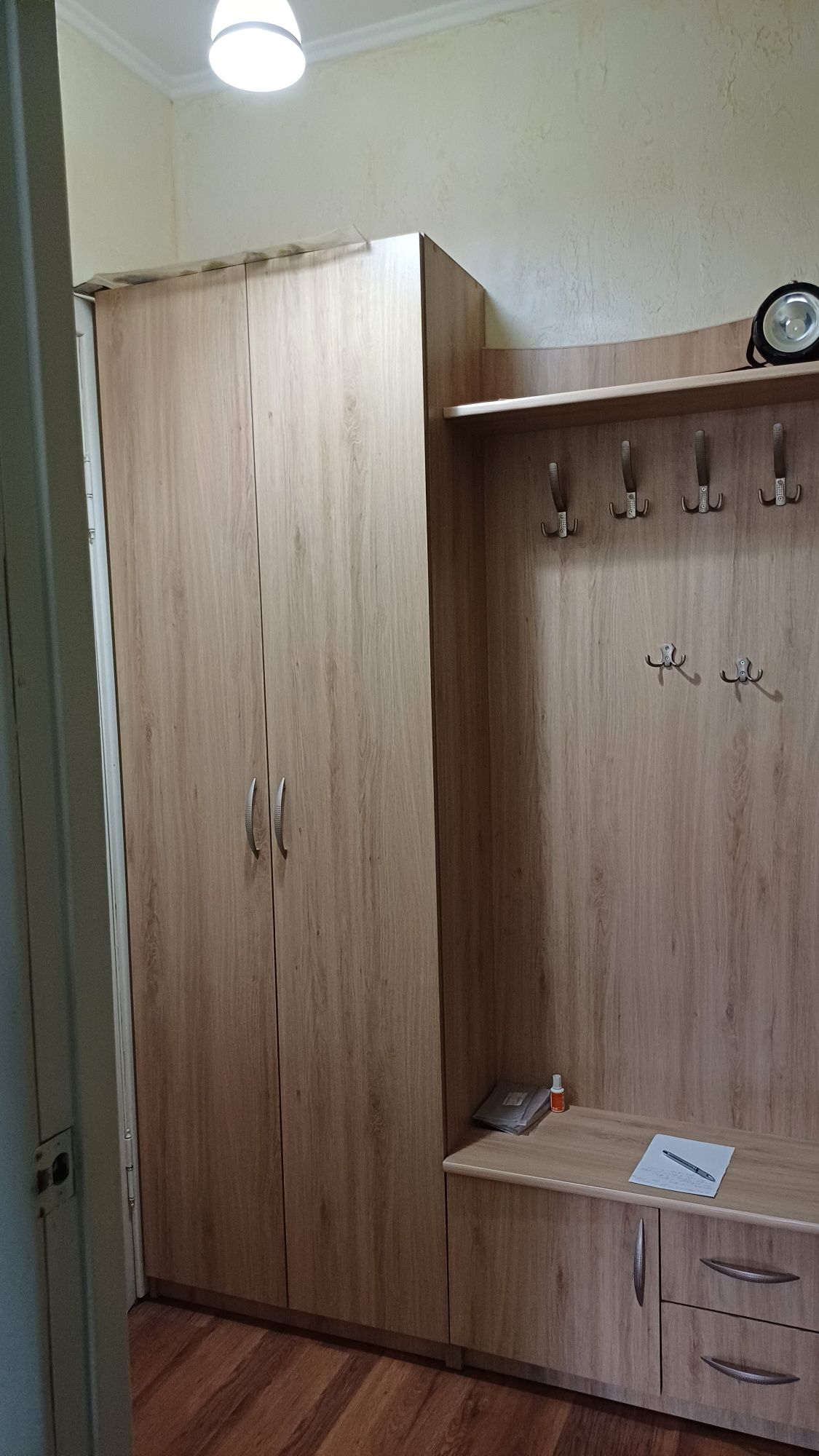 Диван , комод, прихожа