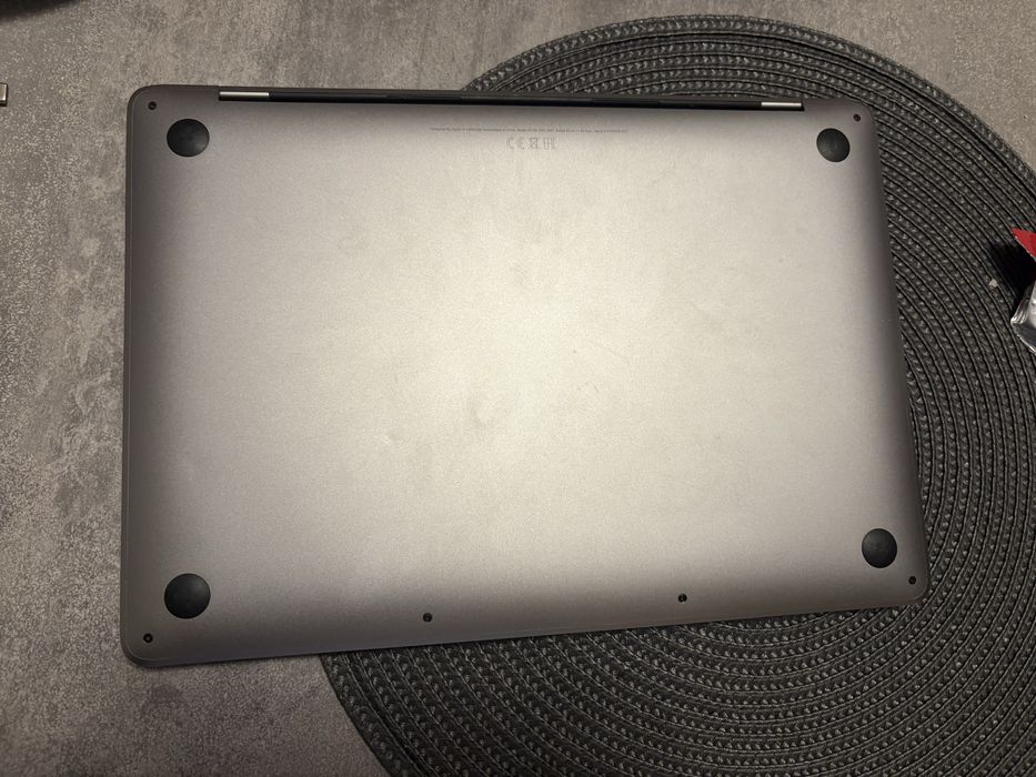 Macbook 13 pro srebrny