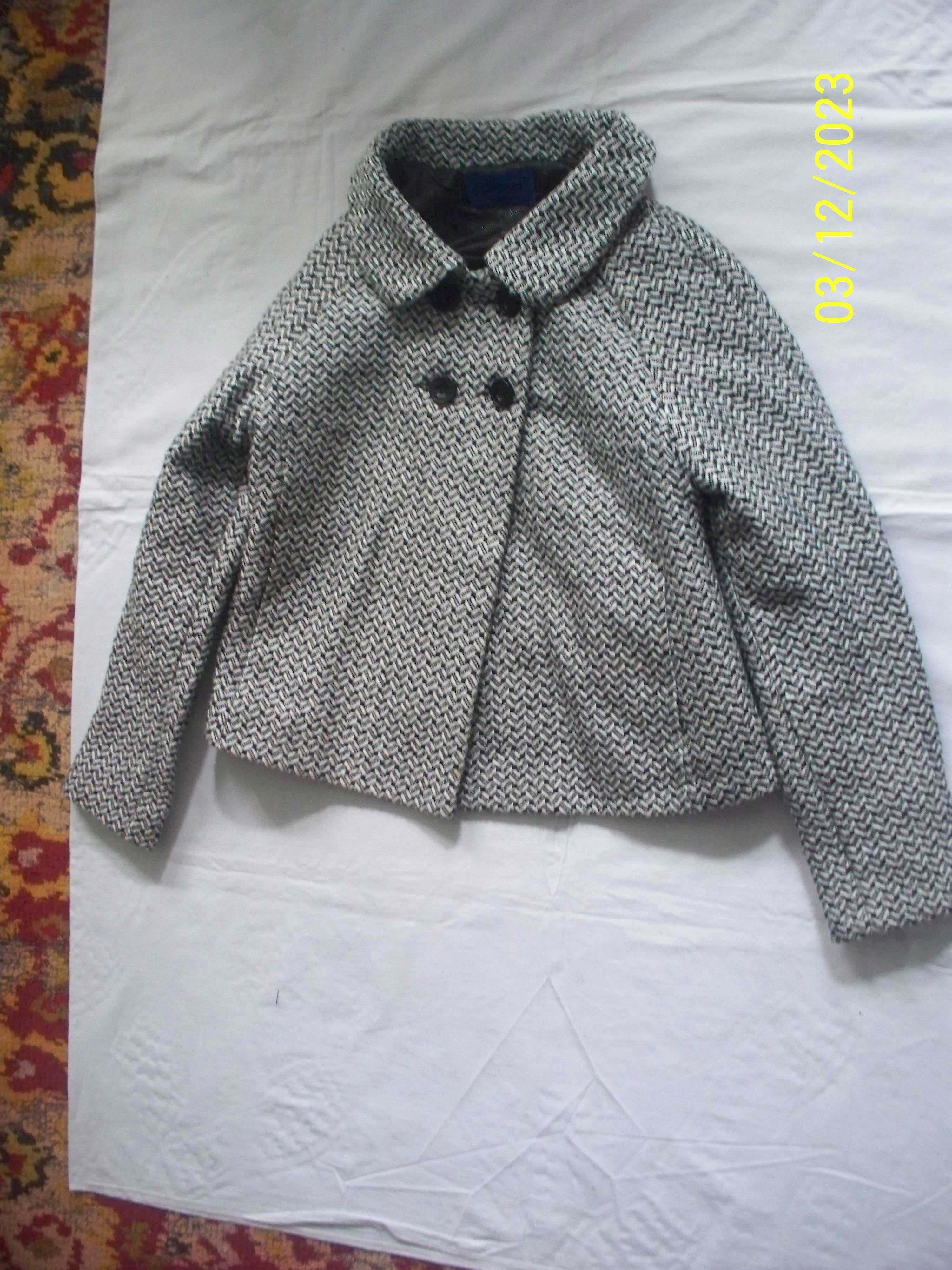 куртка новая (полупальто),  пог 52 см. пальто весна-осень