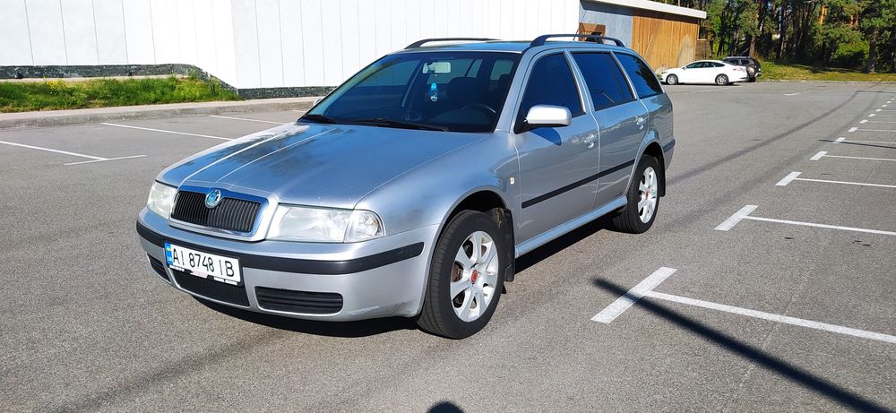 Шкода октавія тур 4х4 універсал 2006