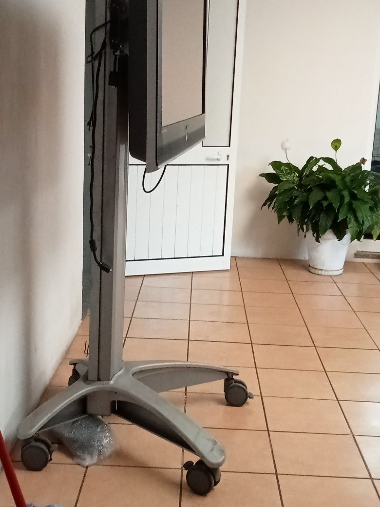 Suporte para ecrã.